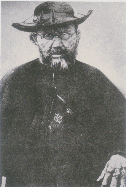 Damien2.gif (193293 bytes)